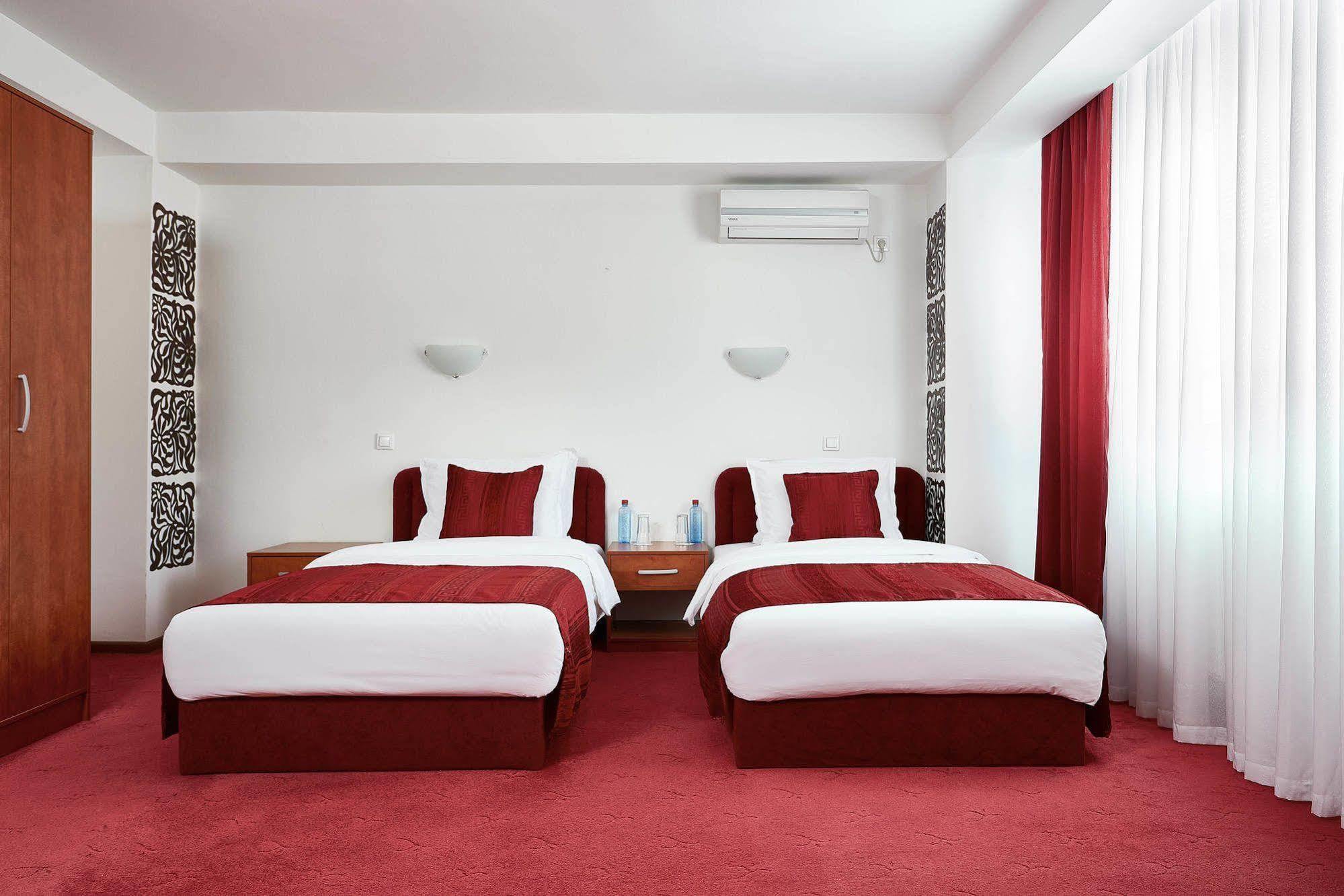 Hotel Victoria Skopje Exterior foto